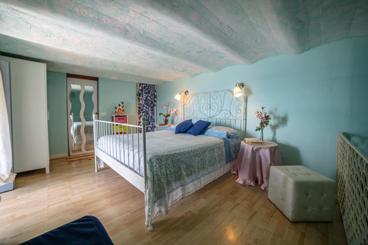 La Casetta Azzurra Naxos Джардіні-Наксос Екстер'єр фото