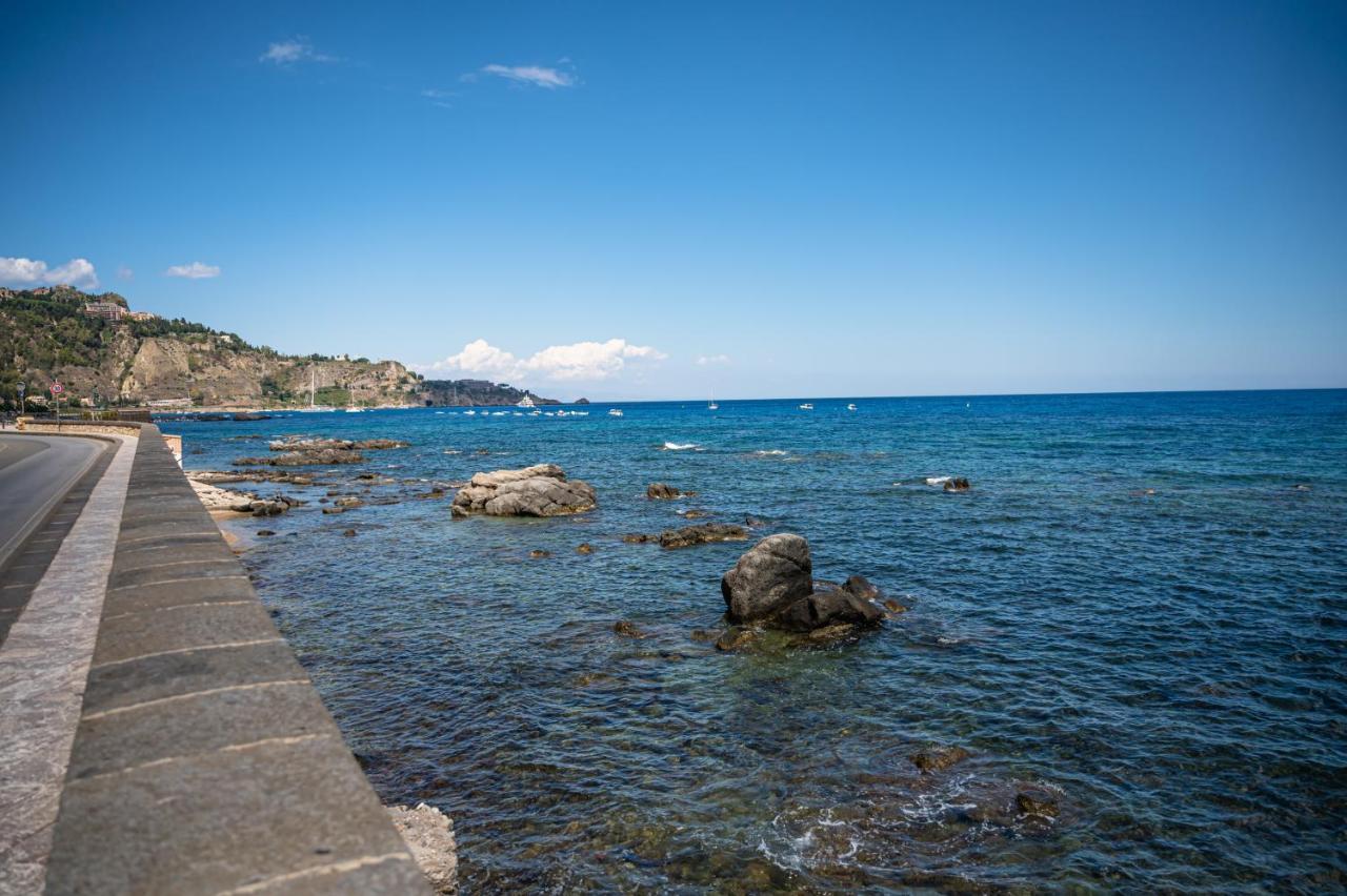 La Casetta Azzurra Naxos Джардіні-Наксос Екстер'єр фото